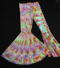 Load image into Gallery viewer, Size Medium Bell Bottom Leggings